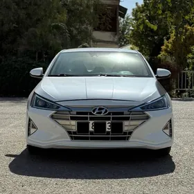 Hyundai Elantra 2020