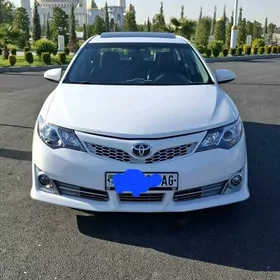 Toyota Camry 2013