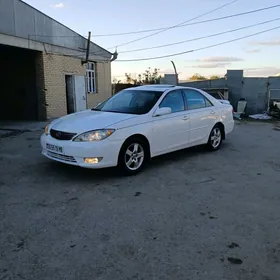 Toyota Camry 2004
