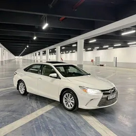 Toyota Camry 2016