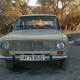 Lada 2104 1988