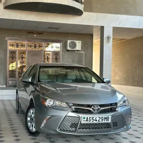 Toyota Camry 2016