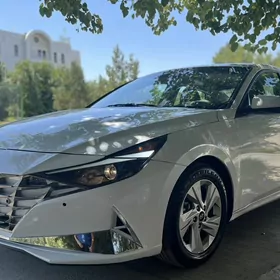 Hyundai Elantra 2021