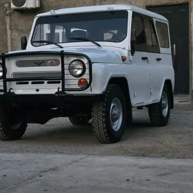 UAZ 469 2001