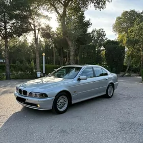 BMW E39 1999