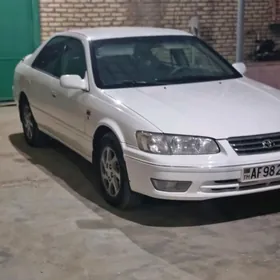 Toyota Camry 1999