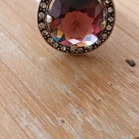 Orsun gyzyl natural gas yuzigi