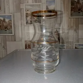 Хрустальная вазочка