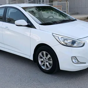 Hyundai Accent 2014