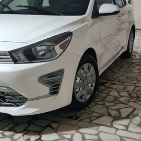 Kia Rio 2021