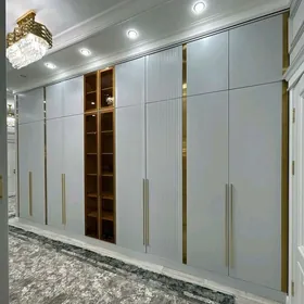 Yakymly mebeler we gapylar