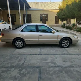 Toyota Camry 1997