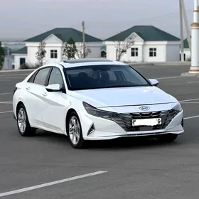 Hyundai Elantra 2021
