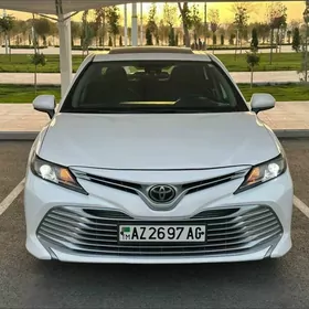 Toyota Camry 2020