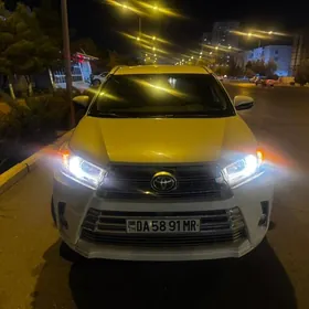 Toyota Highlander 2019