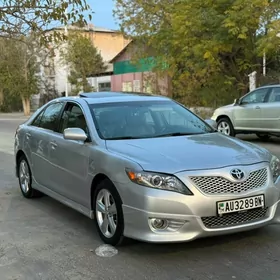 Toyota Camry 2010