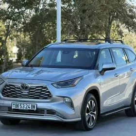 Toyota Highlander 2022