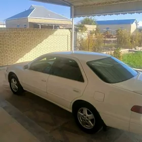 Toyota Camry 2001