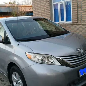 Toyota Sienna 2012