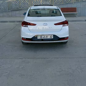 Hyundai Elantra 2020