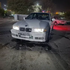 BMW 320 1992