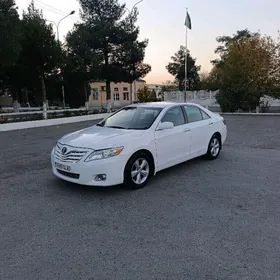 Toyota Camry 2010