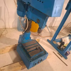 станок сверлирный