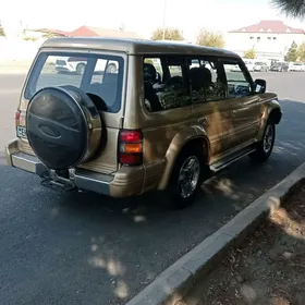 Mitsubishi Pajero 1992