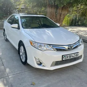 Toyota Camry 2012