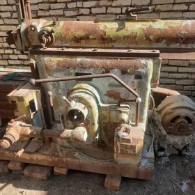 Strogalnyý stanok/Строгальный станок