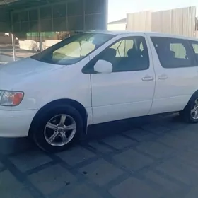 Toyota Sienna 2001
