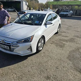 Hyundai Elantra 2019