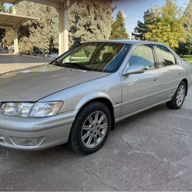 Toyota Camry 2000