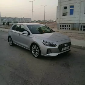 Hyundai Elantra GT 2017