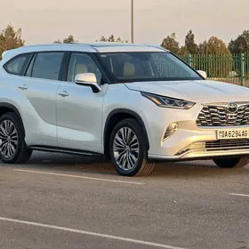 Toyota Highlander 2020