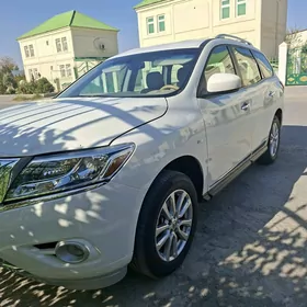 Nissan Pathfinder 2013