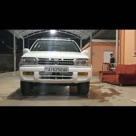 Nissan Pathfinder 1998