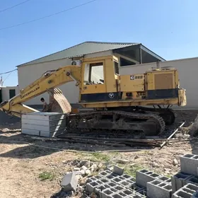 Caterpillar Excavator 1991