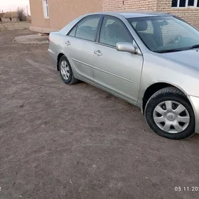 Toyota Camry 2004