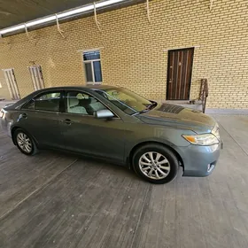 Toyota Camry 2011