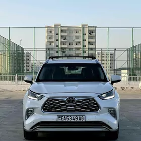 Toyota Highlander 2020