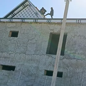 шипр устанын янына комекчи