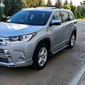 Toyota Highlander 2019