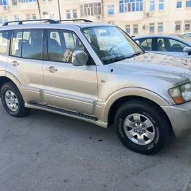 Mitsubishi Pajero 2006