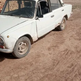 Lada 2104 1987