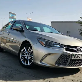 Toyota Camry 2017
