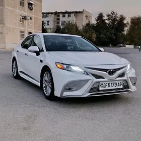 Toyota Camry 2020