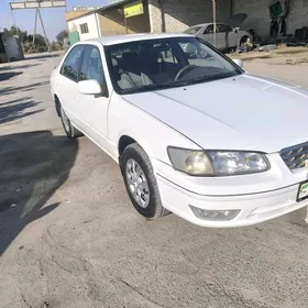 Toyota Camry 1999