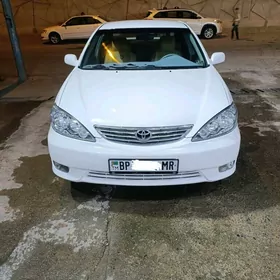 Toyota Camry 2004