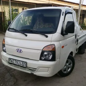 Hyundai H100 2013